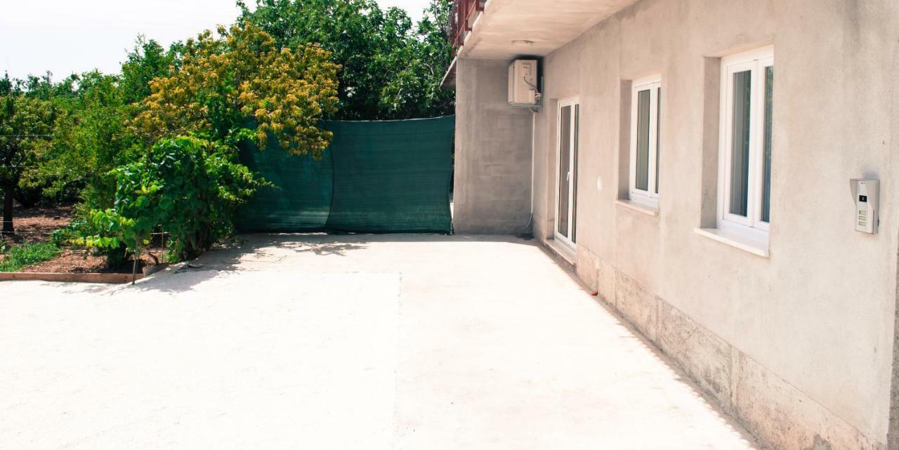 KaštelaIvaアパートメント エクステリア 写真